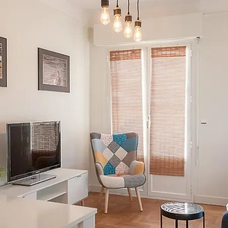 4 Cozy Proche De La Mer, Balcon, Wifi * 尼斯